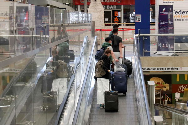 Per ora il pass digitale per spostarsi può aspettare (sostituito dalle autocertificazioni)