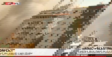 Quale esercito “democratico” bombarda la sede di Al-Jazeera e AP a Gaza? article-post