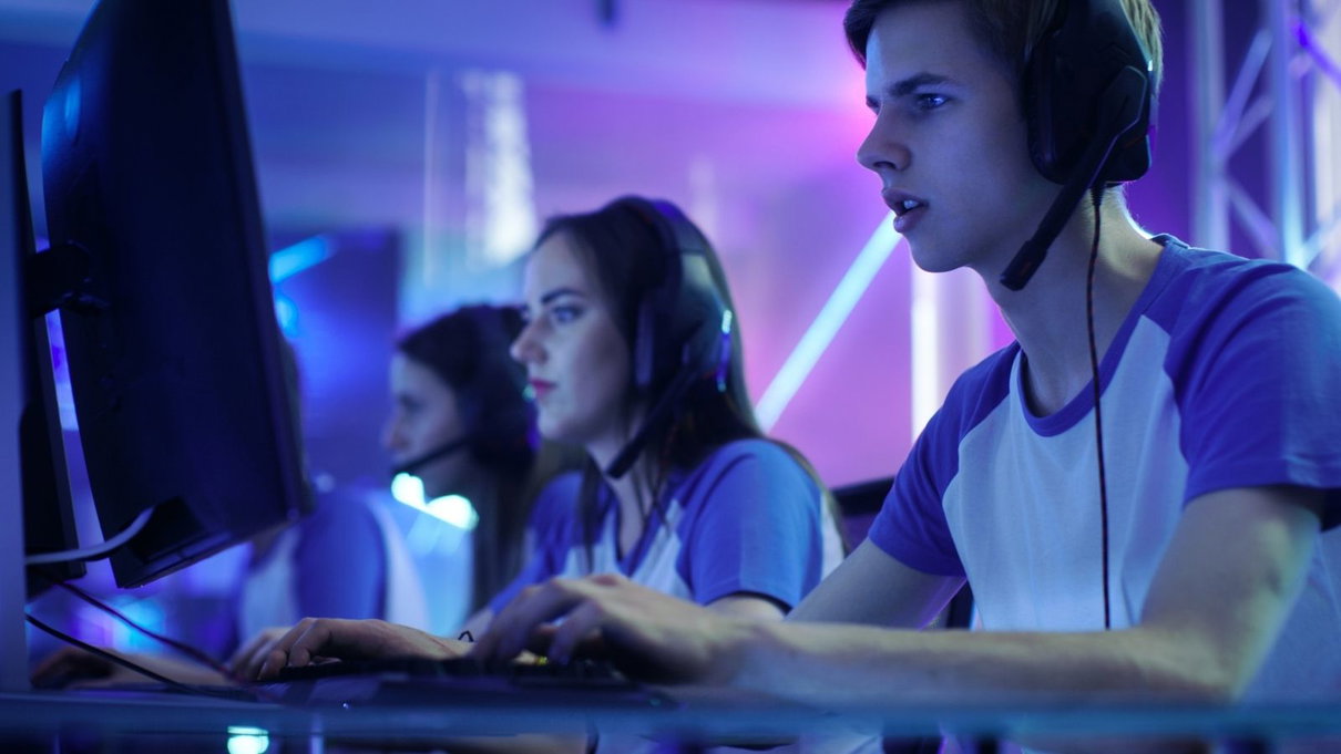 «Essere costantemente connessi nel mondo del gaming espone a rischi sia i brand che le persone» article-post