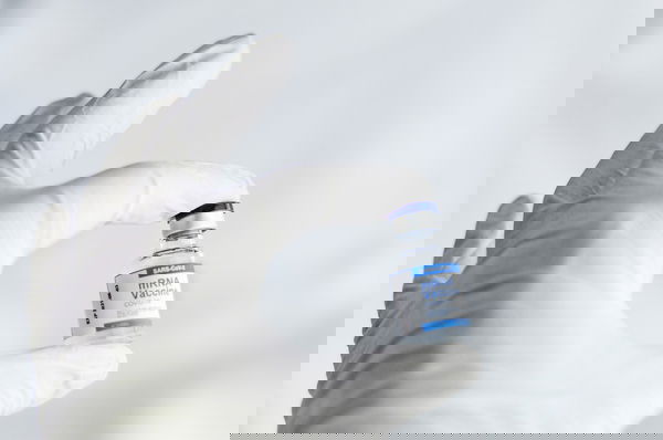 Non sono state convalidate dall’UE 5 terapie contro il Covid in concomitanza con «la scadenza dei vaccini»