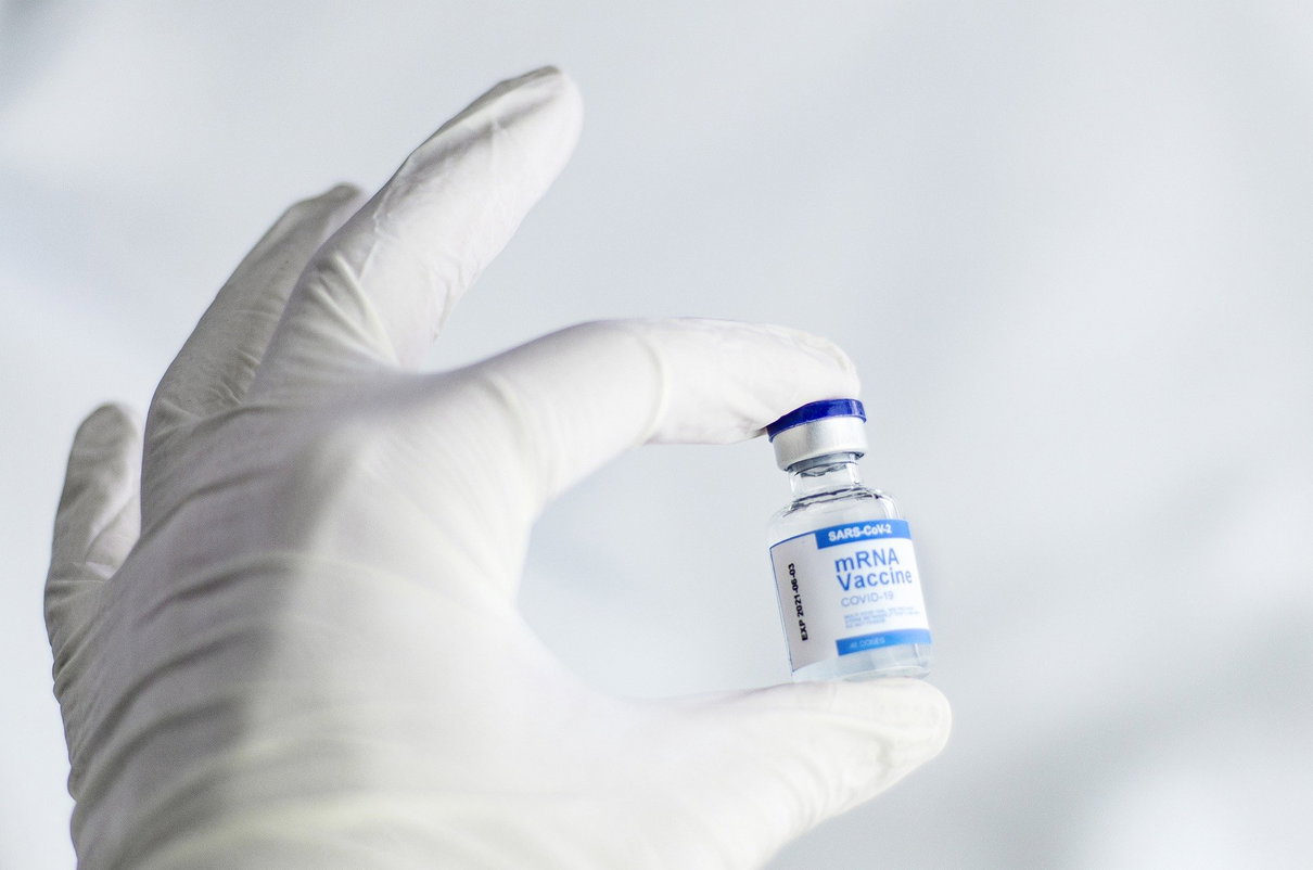 Non c’è legame tra l’adenovirus di scimpanzé di AstraZeneca e il vaiolo delle scimmie article-post