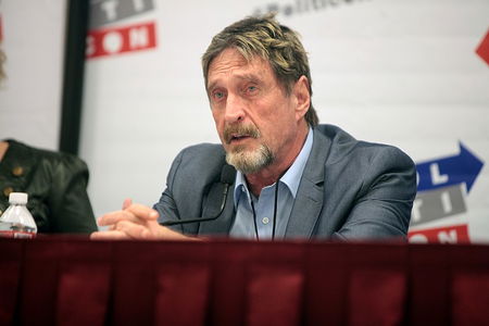 Il suicidio di John McAfee, l’uomo che ha cambiato la storia della sicurezza informatica article-post