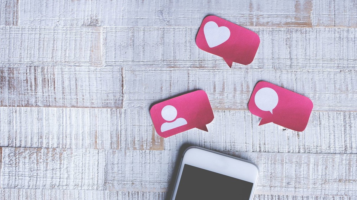 Instagram prova a spiegare come funzionano i suoi algoritmi article-post