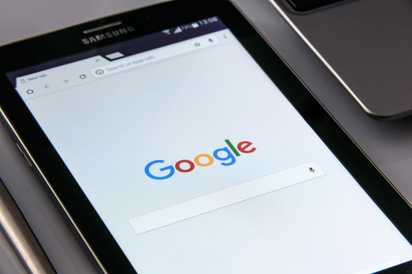 I piccoli editori francesi battono il colosso Google