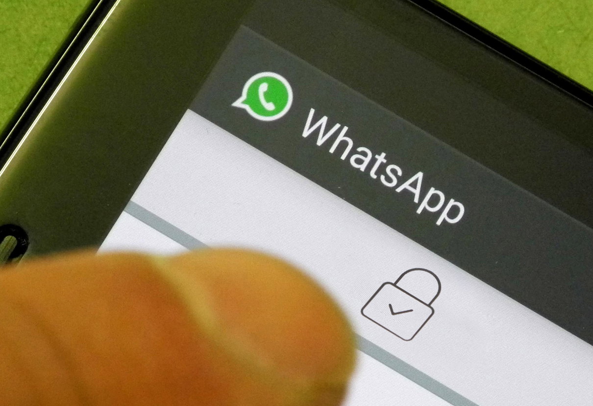 Gkn, gli operai licenziati con un messaggio su WhatsApp article-post