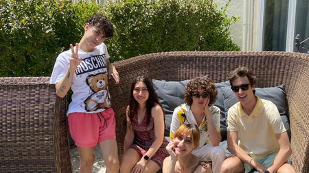 AnnaSPAndo, cinque tiktokers in una spa article-post