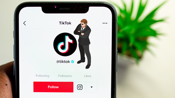 Negli Stati Uniti TikTok ha eliminato milioni di account di minorenni