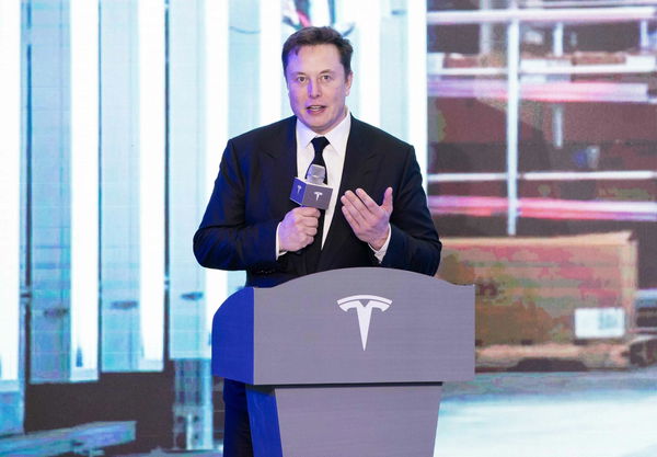 Musk annuncia l’arrivo del robot umanoide
