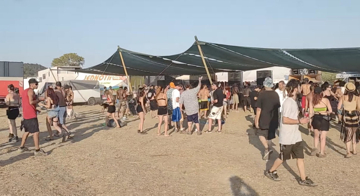 Tutte le cose che non hanno trovato conferma a proposito del “rave party” di Valentano article-post