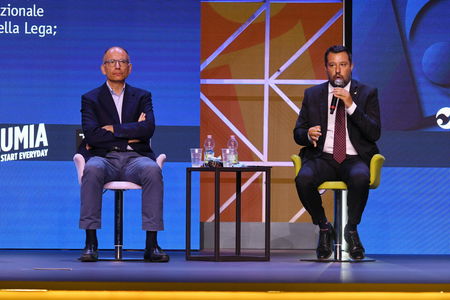 La visione di Salvini che dice: «Non mi interessa avere un Paese digitalizzato e green senza figli» article-post