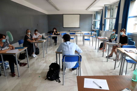 La piattaforma online che permetterà ai presidi di vedere se i prof sono in regola con il green pass article-post