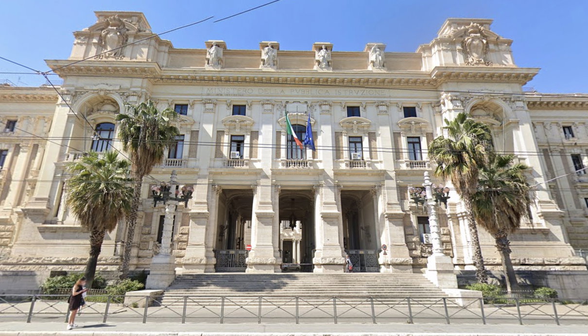 Quer pasticciaccio brutto delle Scuola nell’Era del digitale e della competenza article-post