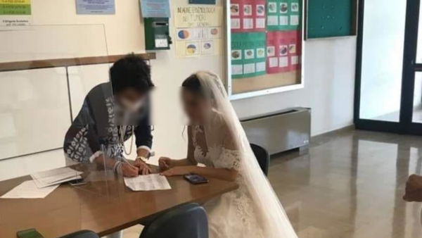 Il contesto della foto della professoressa sposa a Martina Franca
