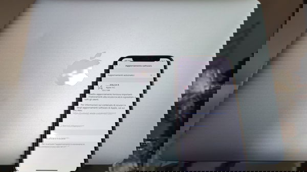 Non perdere un attimo di più ad aggiornare il tuo iPhone: ne va della tua sicurezza