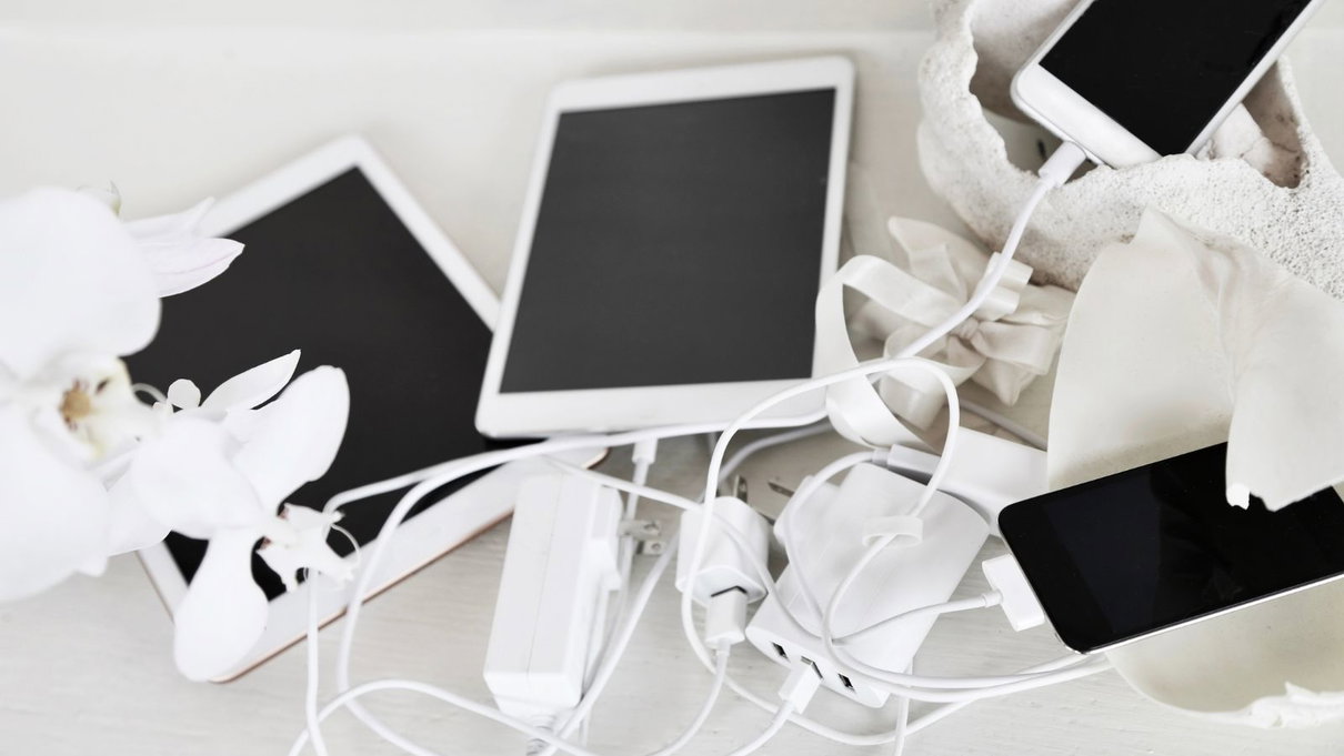 L’Ue propone il caricabatterie universale Usb-C per questioni ambientali e Apple si ribella article-post