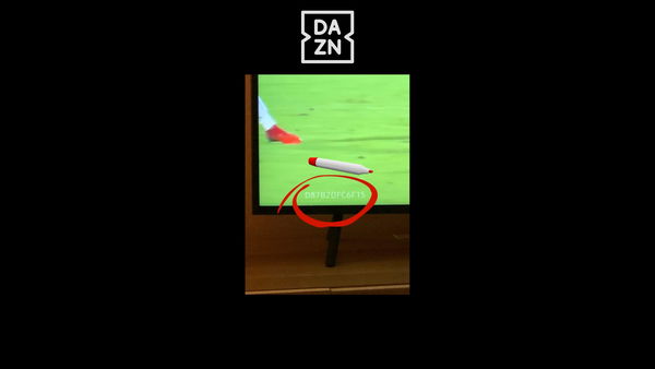 Perché il codice che vedete durante la partita su Dazn, in realtà, è un bene per voi