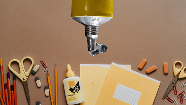 Riparazioni e modellismo: la colla un elemento indispensabile