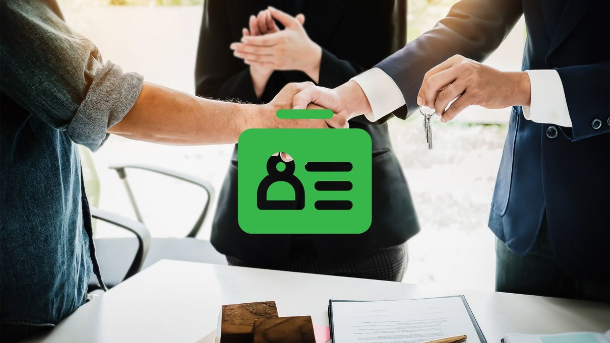 Usa, come funziona il Green Pass settimanale per i lavoratori nelle aziende con più di cento dipendenti article-post