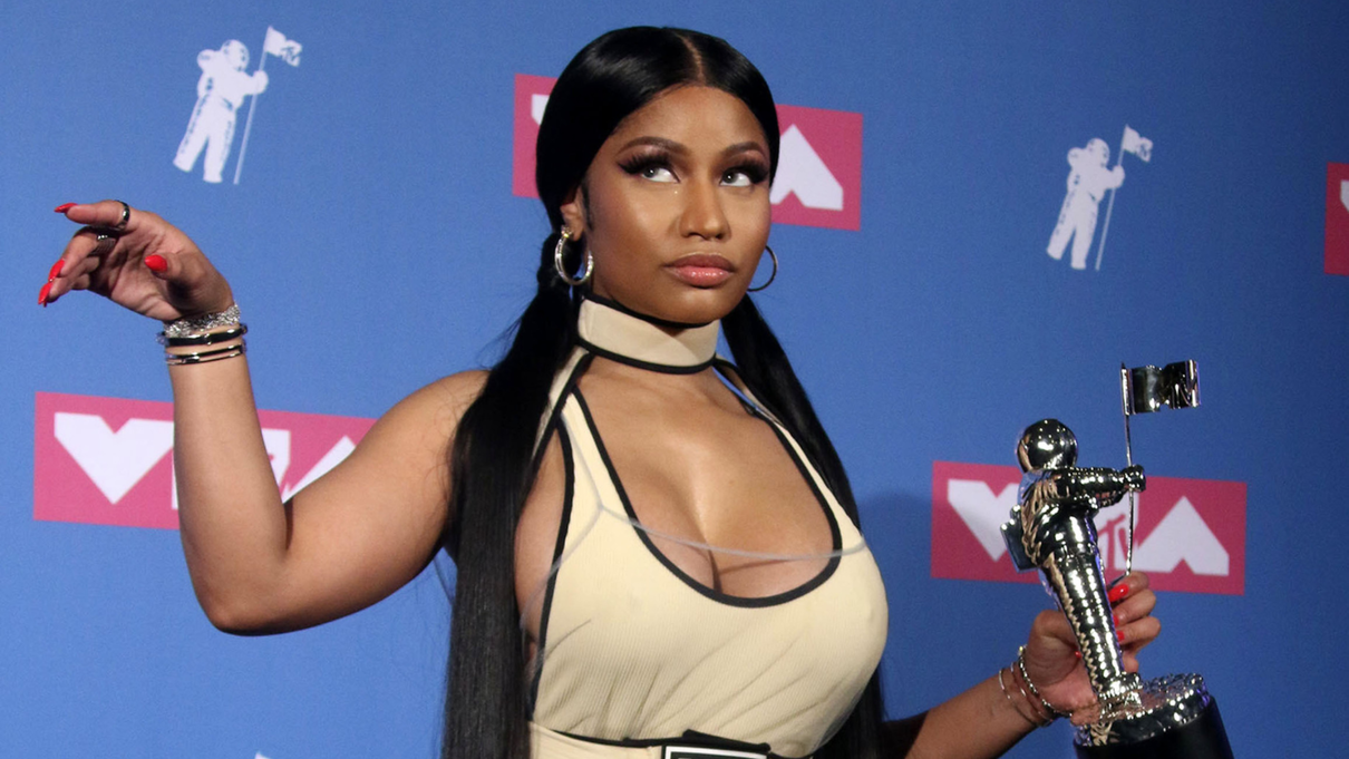 Nicki Minaj ha paragonato le opinioni no-vax all’essere neri in America sotto la segregazione article-post