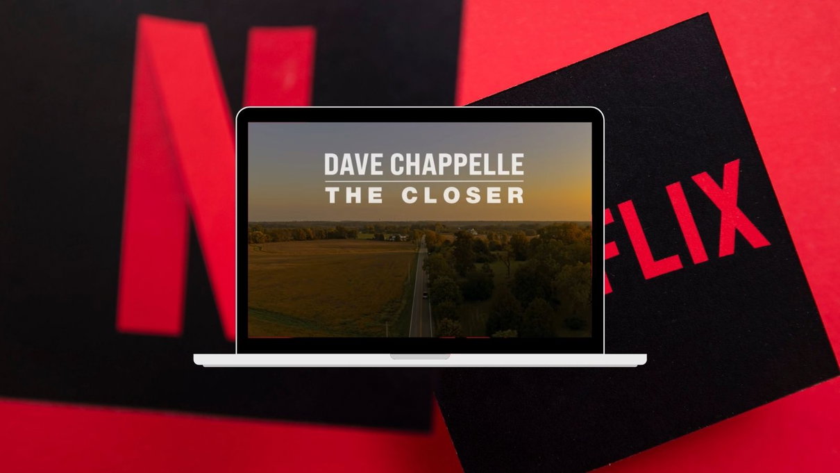 Bufera a Netflix, tra riunioni interne e dipendenti sospesi, per lo show di Chappelle bollato come transfobico article-post