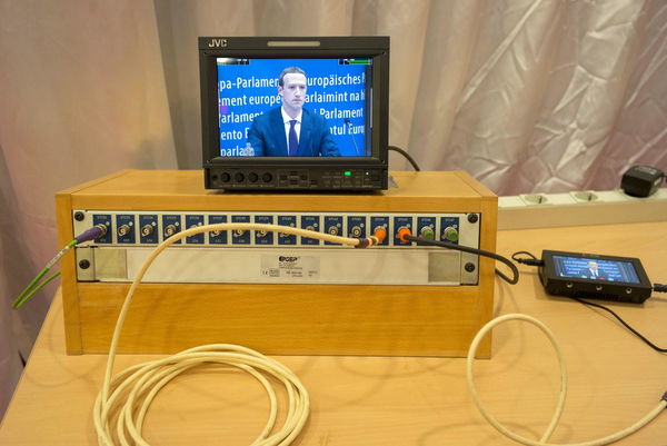 Qualcuno ha calcolato quanti soldi in pubblicità ha perso Facebook per ogni secondo di down