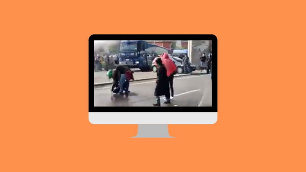 No Green Pass Trieste, a smentire la notizia della «donna incinta manganellata dalla polizia» è stata lei stessa