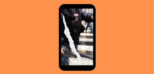 Diversi giornalisti hanno denunciato sui social i colpi ricevuti dalla polizia durante la manifestazione no-vax