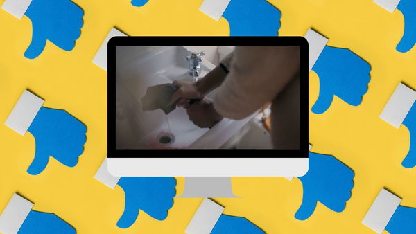Lo spot «scioccante e sensazionale» degli slip assorbenti vietato da Facebook perché mostra sangue mestruale