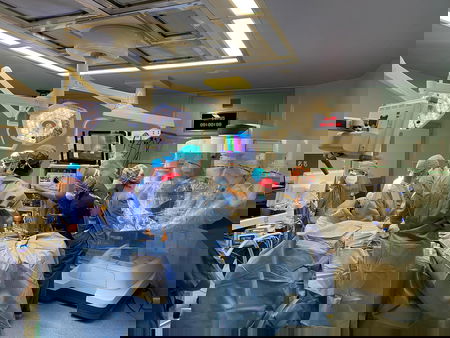 Gb, vietati gli annunci di chirurgia estetica ai minorenni article-post