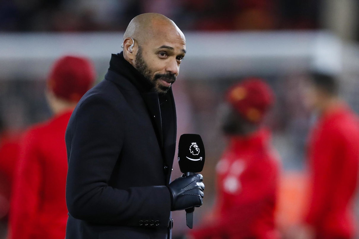 Thierry Henry a gamba tesa sui social: «Guadagnano con l’odio» article-post