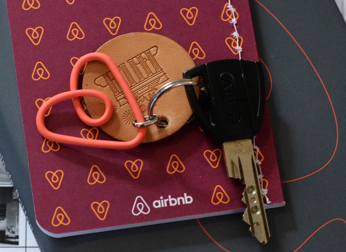 Airbnb e l’offerta ai comuni italiani: chiederà la possibilità di raccogliere la tassa di soggiorno article-post