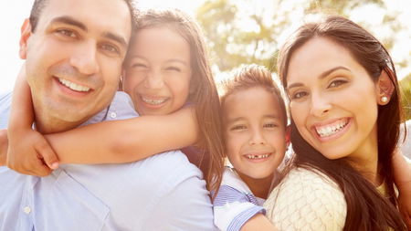 Padre separato che chiede la rimozione delle foto della figlia minorenne da FB della madre ha ragione article-post