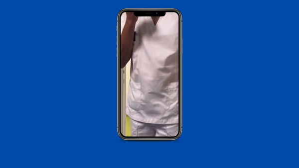 L’infermiere licenziato dopo un video su TikTok chiede scusa: «Ma perché sono stato colpito solo io?»