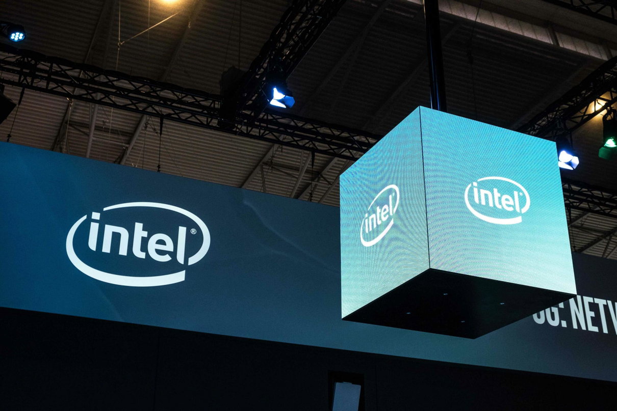 Intel come Google: niente vaccino, niente stipendio article-post