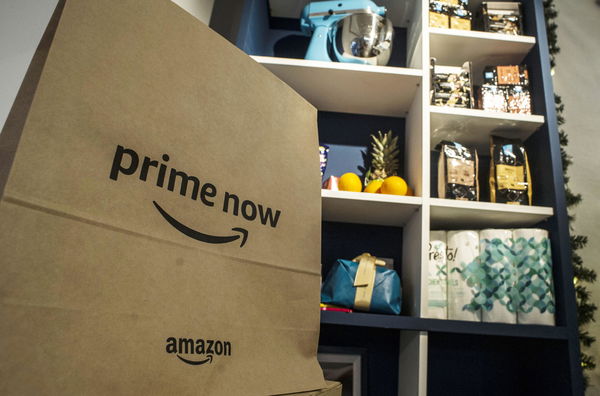 Amazon ha depositato in Italia la prima denuncia contro uno dei principali broker di recensioni false