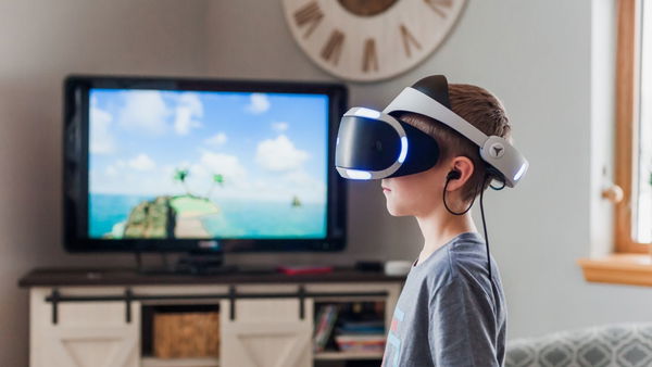 Pressioni del garante Uk per il parental control del visore Oculus Quest 2 di Meta