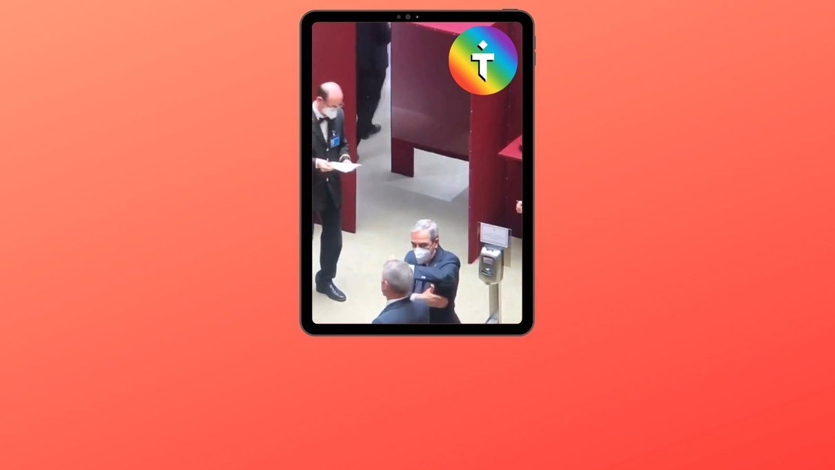 La “maratona Quirinale” via web con Trash Italiano: «Succederà sempre qualcosa di virale, come negli show tv» article-post