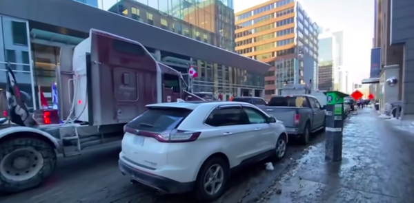 I camionisti canadesi del Freedom Convoy sono stati hackerati (e i dati diffusi in rete)