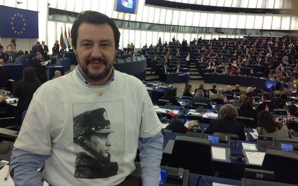 Il post di Salvini con la maglia di Putin al Parlamento Europeo è ancora online