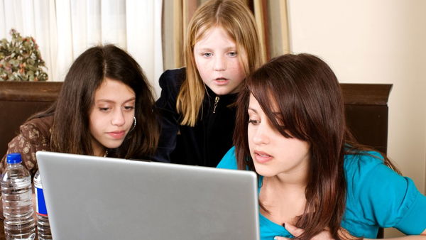 Il 50% dei bambini e adolescenti italiani afferma di essere stato vittima di cyberbullismo