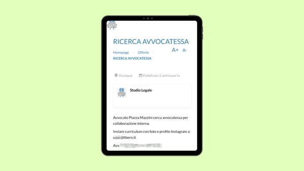 L’annuncio per un posto da avvocata in cui si chiede di inviare il profilo Instagram