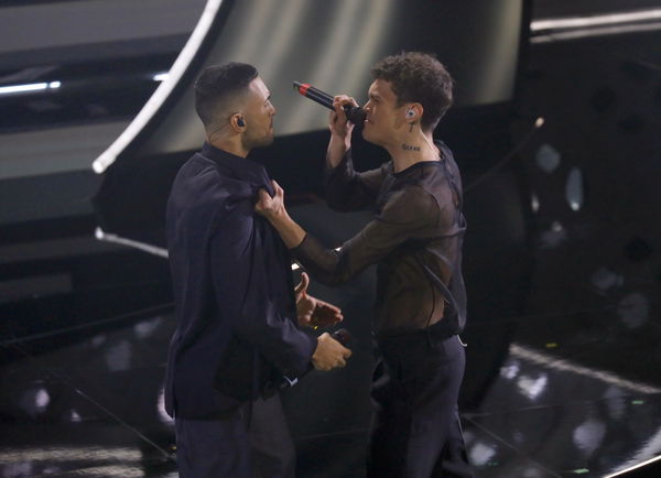 C’è una nuova canzone italiana che ha battuto il record di stream in un giorno su Spotify