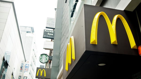 Gli utenti in Russia che mettono sull’e-commerce i prodotti di McDonald’s