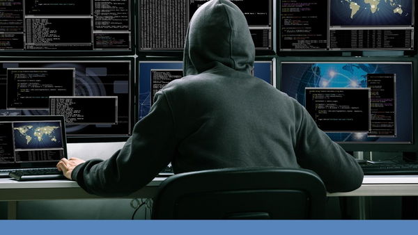 Gli hacker russi si intromettono nei sistemi informatici attraverso sviste di configurazione MFA