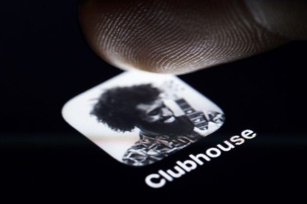 Che fine ha fatto Clubhouse, il social degli audio per eccellenza