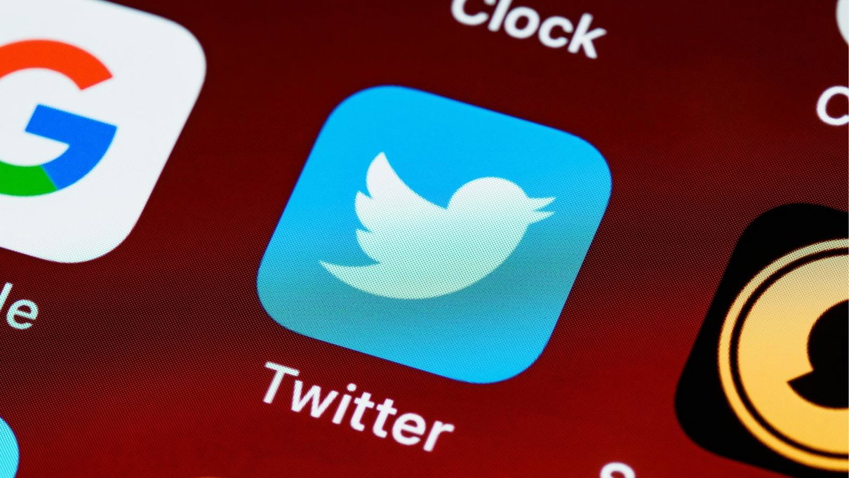 Anche i media statali bielorussi finiscono nel mirino di Twitter article-post