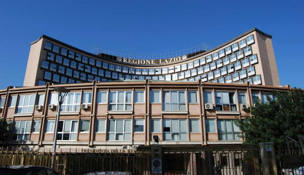 La mail inviata al personale sanitario nel Lazio per i presunti attacchi del 6 marzo: «Non aprire link o banner sospetti»