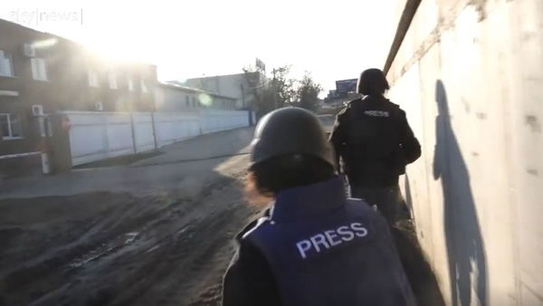 Il resoconto dei giornalisti di Sky News vittime di un’imboscata in Ucraina