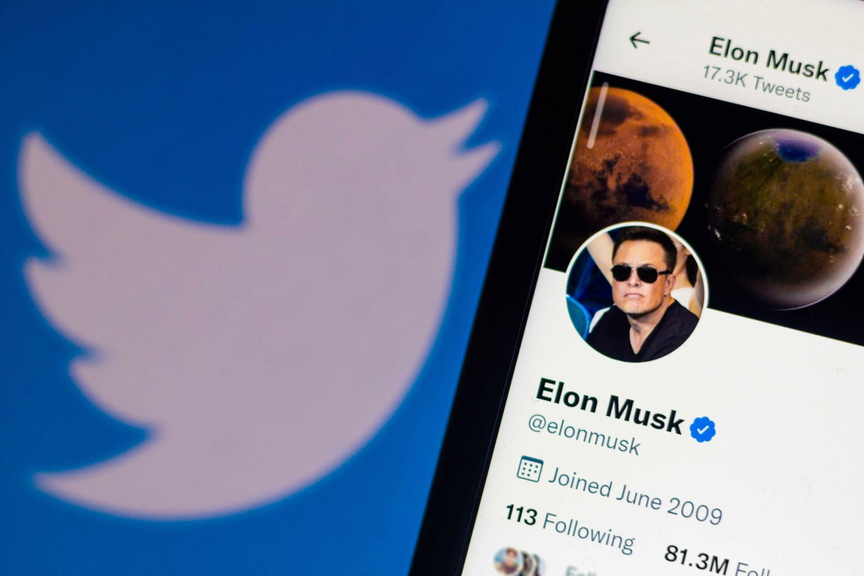 Twitter sta sospendendo ancora gli account di estrema destra, nonostante Elon Musk article-post