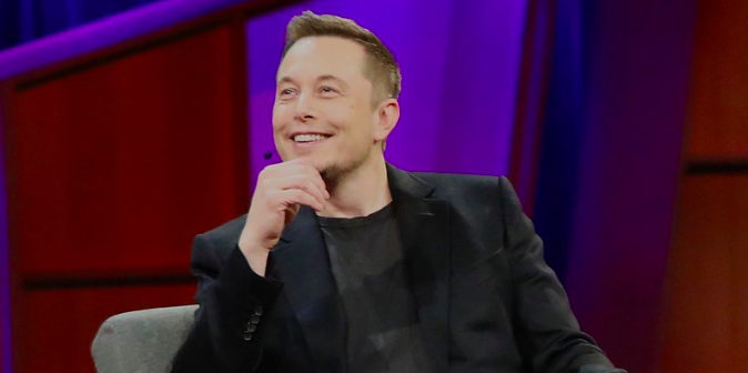 Agrawal, CEO di Twitter, cerca di sedare la rabbia dei dipendenti per gli attacchi di Elon Musk article-post